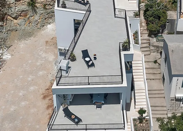 Villa Roof Pool *