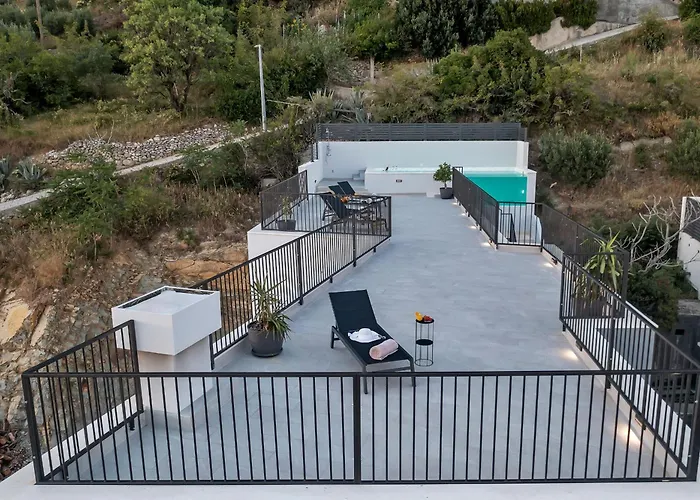 Roof Pool
