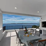 Willa Roof Pool Brela