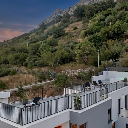 Roof Pool Villa Brela